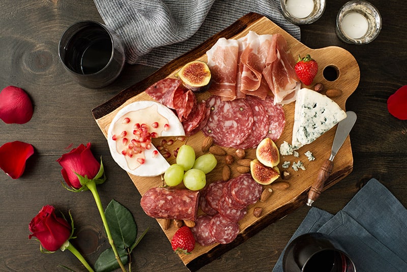 Plateau de charcuterie de la Saint-Valentin